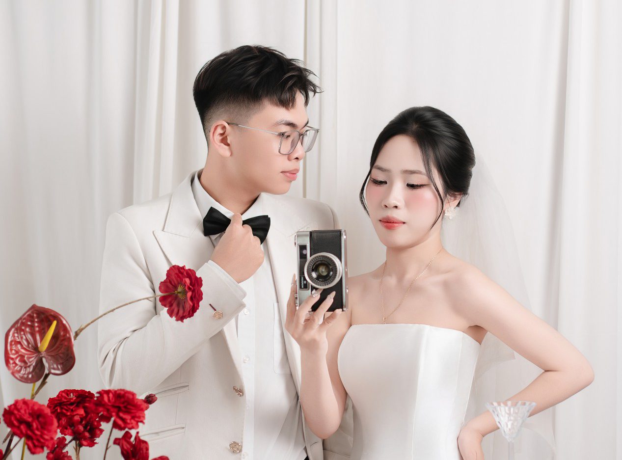 thiệp cưới online